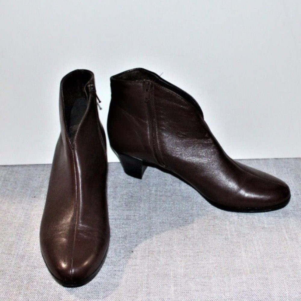 MUNRO WOMEN ROBYN HEEL BOOTIE SIZE 11 ANKLE BOOT LOW HEAL COMFY BROWN LEATHER